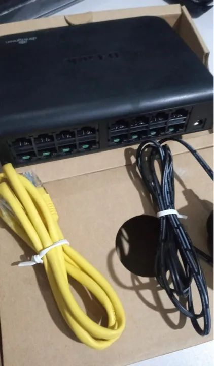 Switch D-Link DES-1016A 16 portas 10/200 - Foto 2