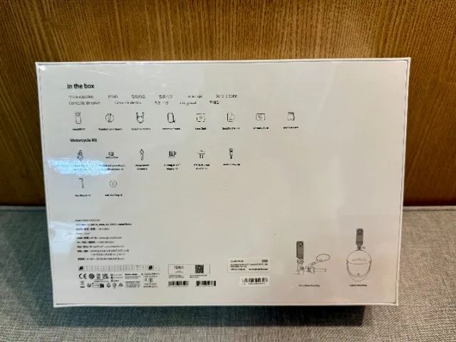 Camera Insta360 X4 8K 360 Action Cam - Motorcycle Bundle - Novo, lacrado. - Foto 3