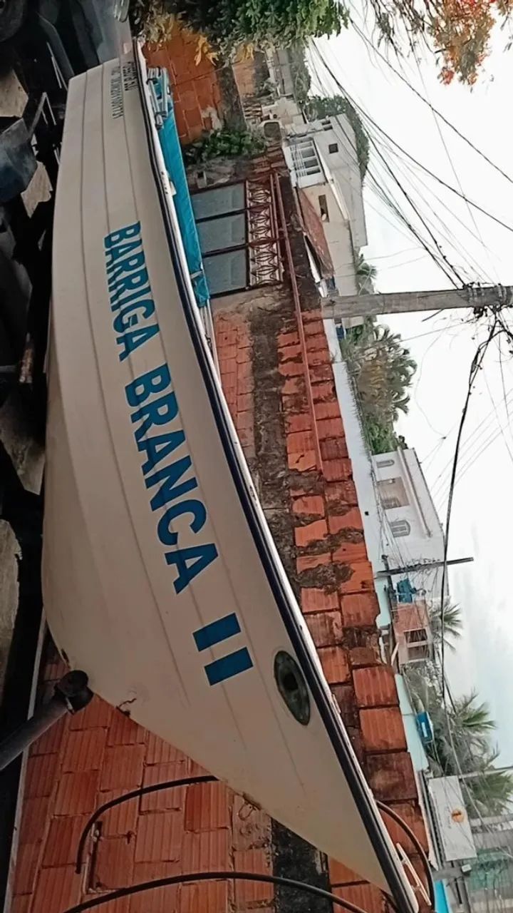 Lancha Rápida, 5 Metros, casco duplo, com capota e âncora. - Foto 4