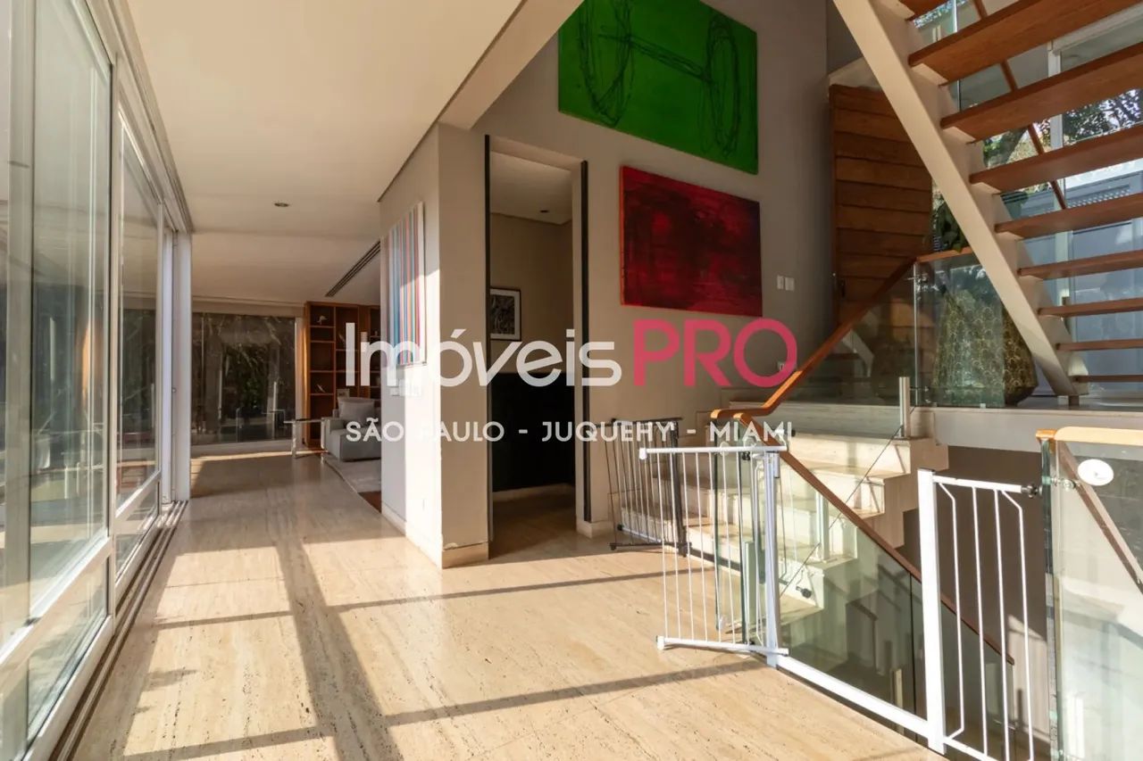Descubra a Elegância: Sua Casa dos Sonhos em Alto de Pinheiros - Foto 3