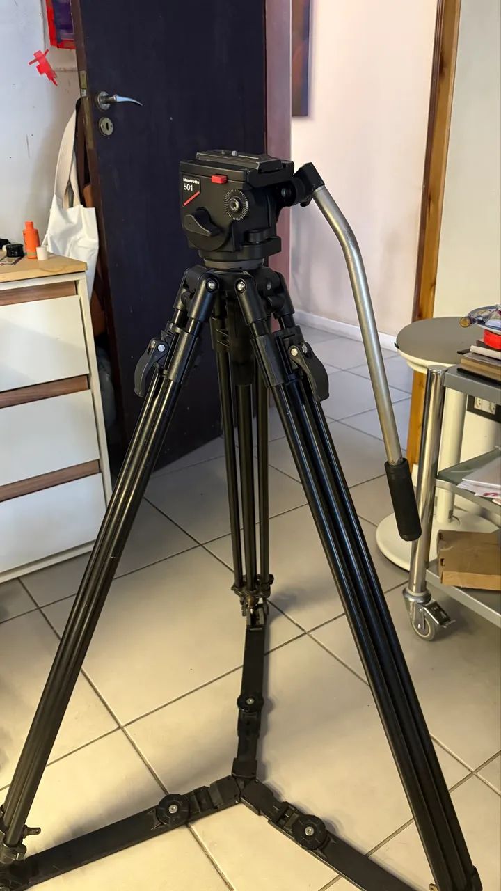 Tripé Manfrotto 501  - Foto 2