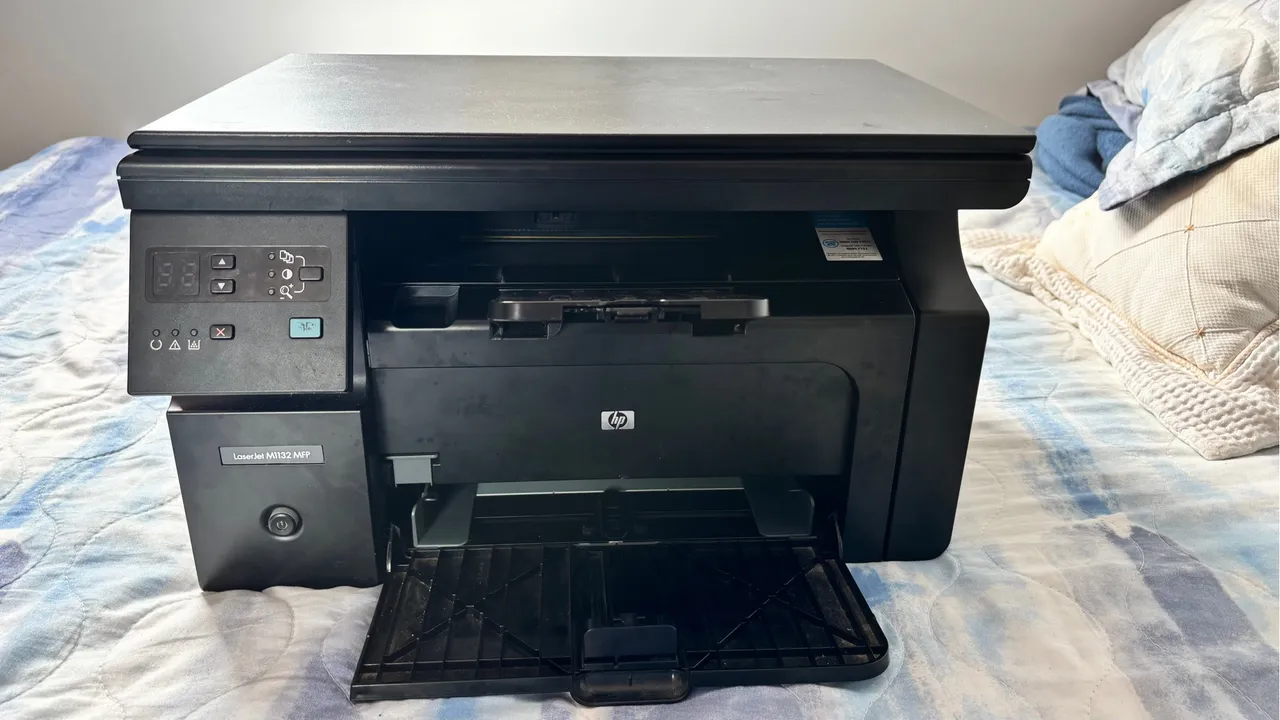 HP LaserJet M1132 MFP - Impressora Multifuncional