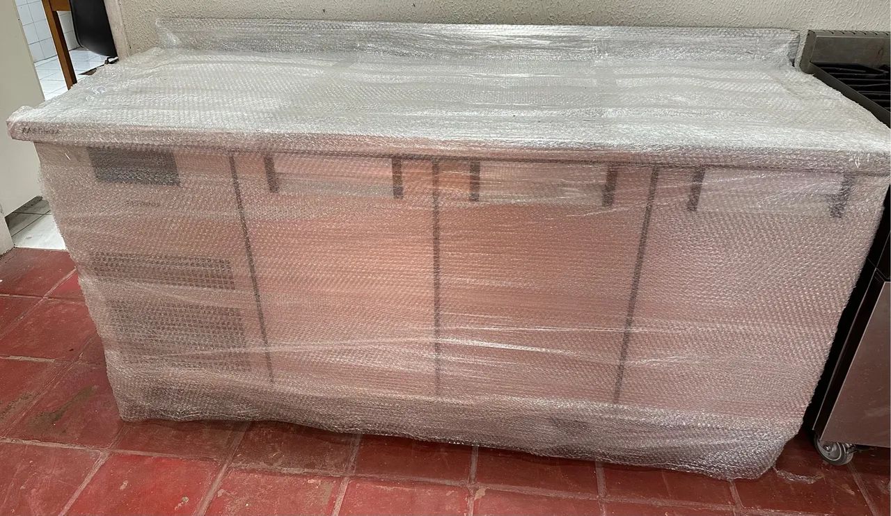 Bancada refrigerada FASTINOX 03 portas 