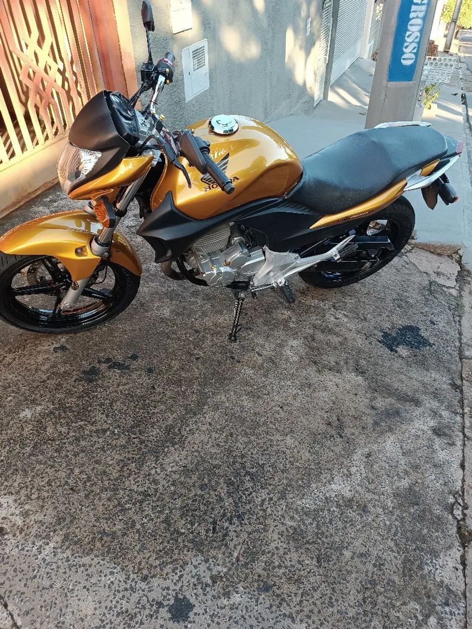 CB300R/ Trocar por outra moto  - Foto 2