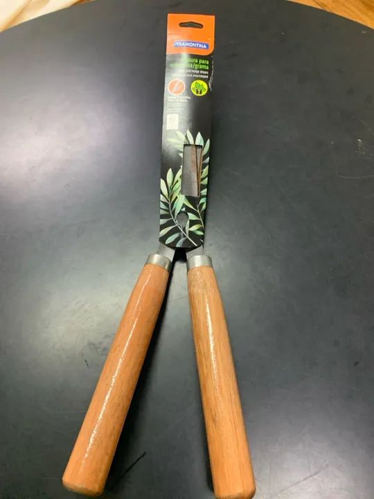 Tesoura de poda Tramontina para grama e arbustos - Foto 2