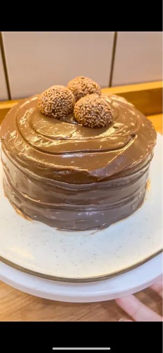 Bolo de cenoura com brigadeiro 