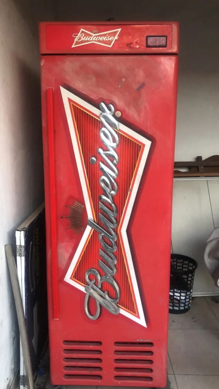 Cervejeira, frezer e frigobar 