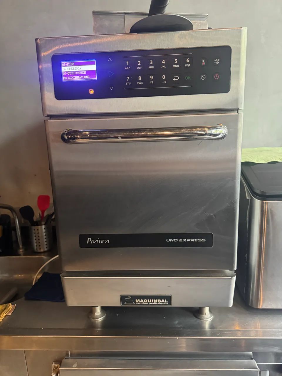 Forno Prática Express Uno semi-novo 