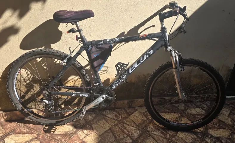 Bicicleta Aro 26 21 marchas  freio v-brake passador shimano - Foto 3