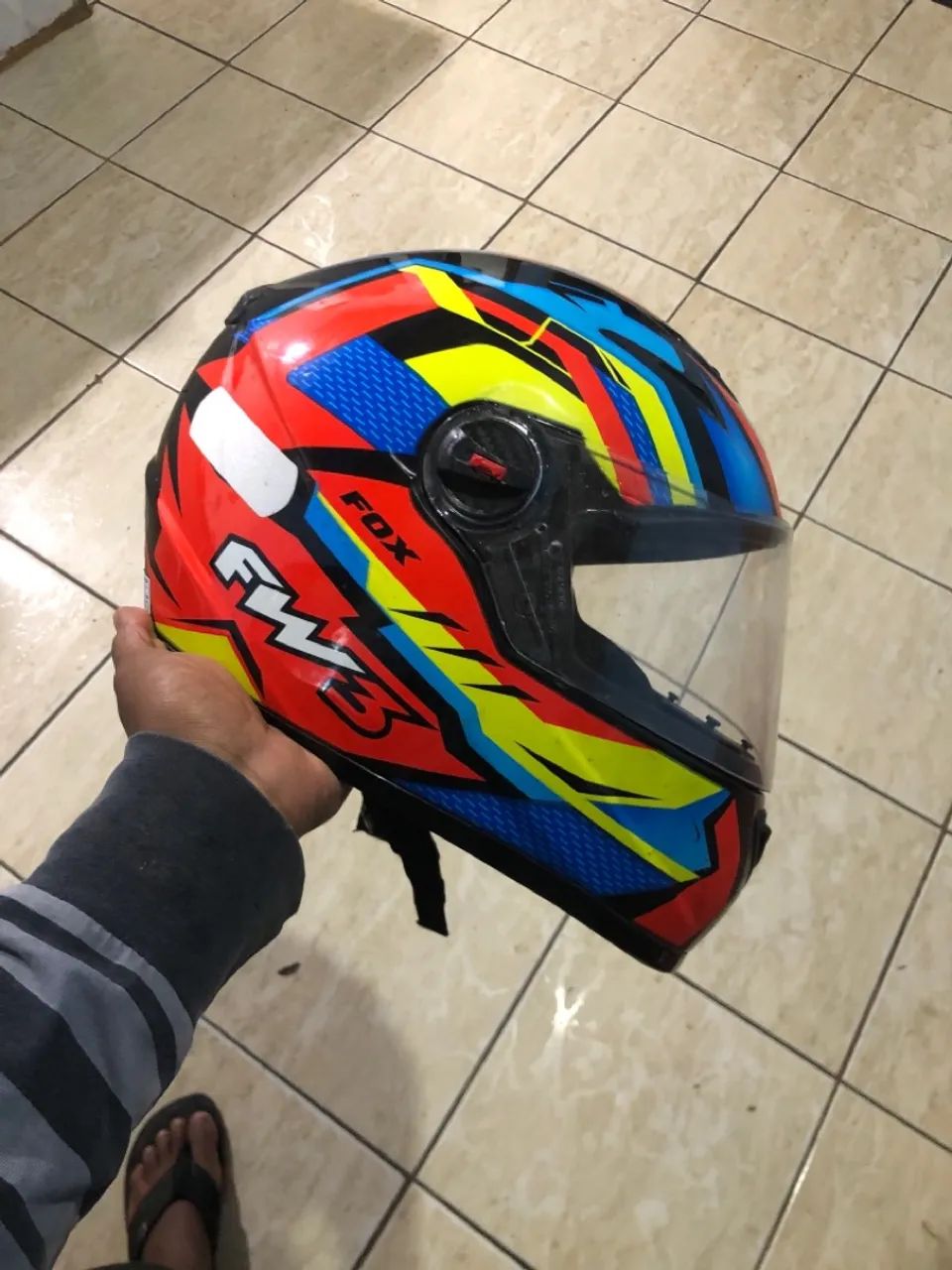 Vendo capacete Fw3- FOX