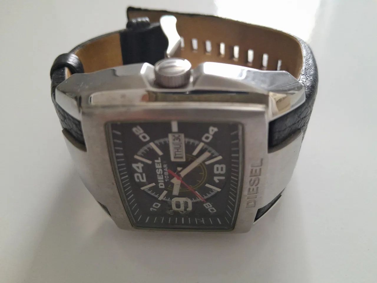 Relógio Diesel Masculino Dz-1059 Quadrado Aço e Couro - Foto 4