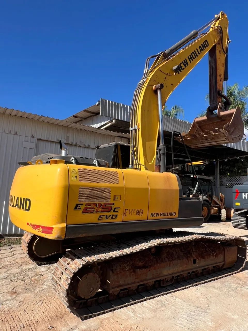 Ano 2024 Escavadeira New Holland financia E215 n Komatsu hyundai caterpillar  - Foto 3