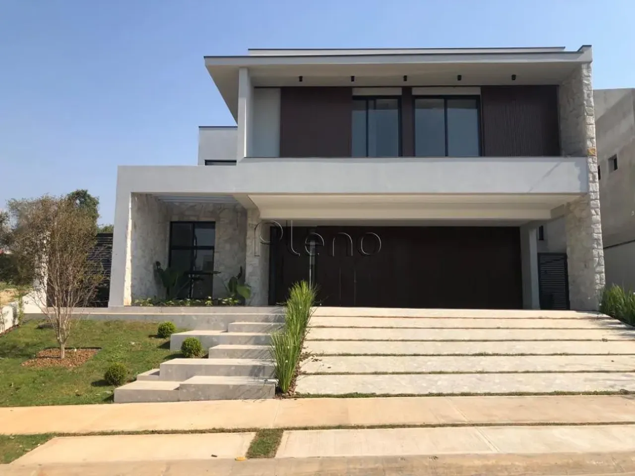 Sobrado à venda em Indaiatuba, Jardim Santa Rita, com 3 suítes, com 388 m², Villa dos Pinh