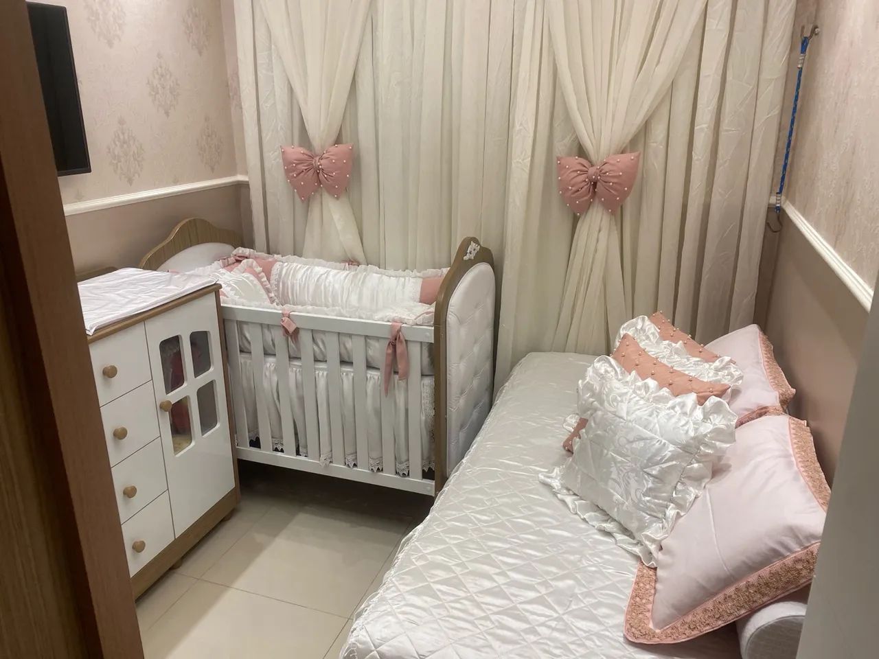 Cradle64317064067459121