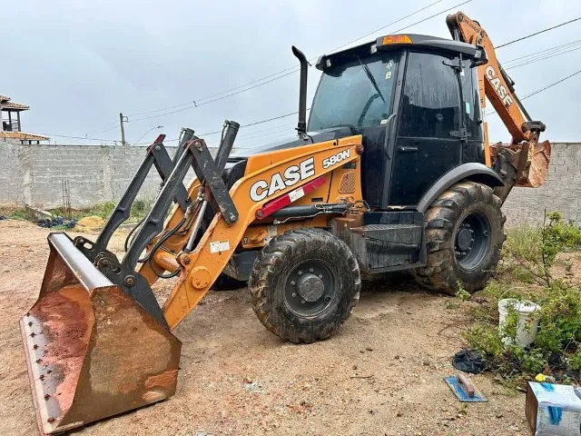 Retroescavadeira Pronta pra Obra com Carência de Até 10 Meses - Aproveite o Mega Feirão!