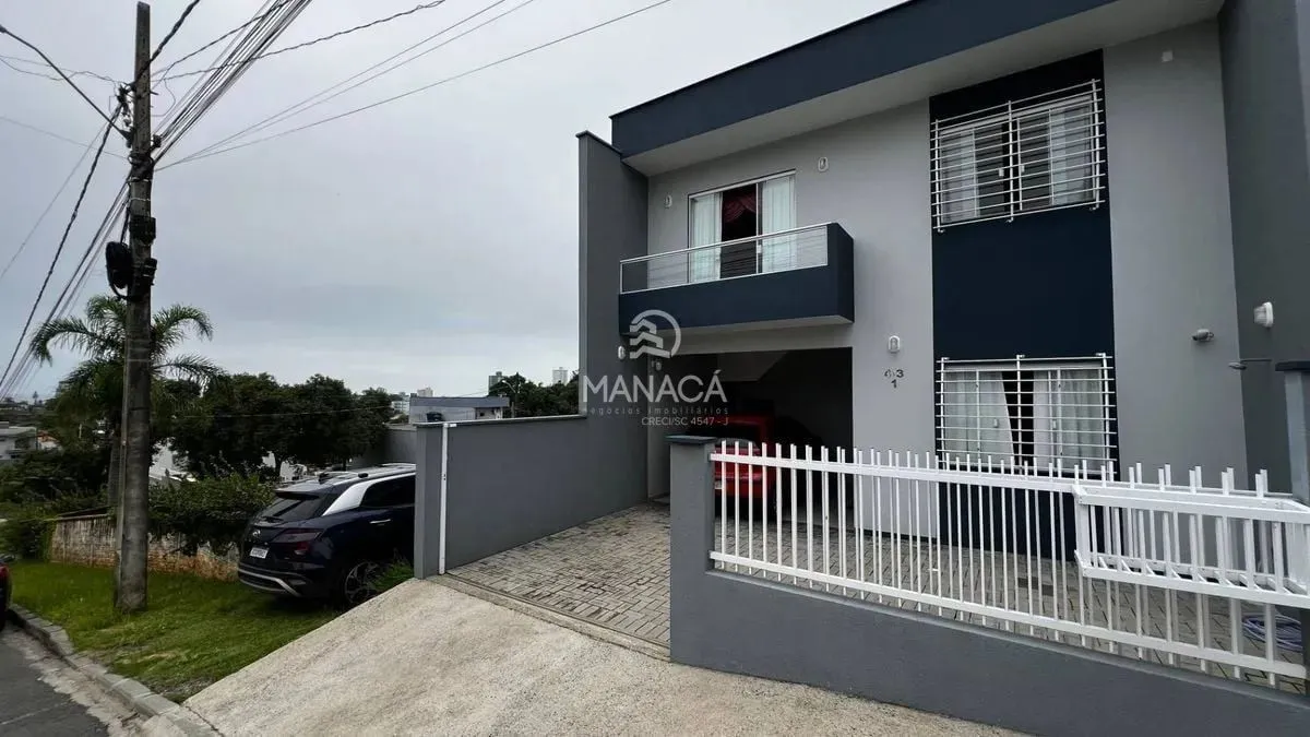 Sobrado para alugar com 4 quartos sendo 1 suíte no terreo, centro, Barra Velha - SC