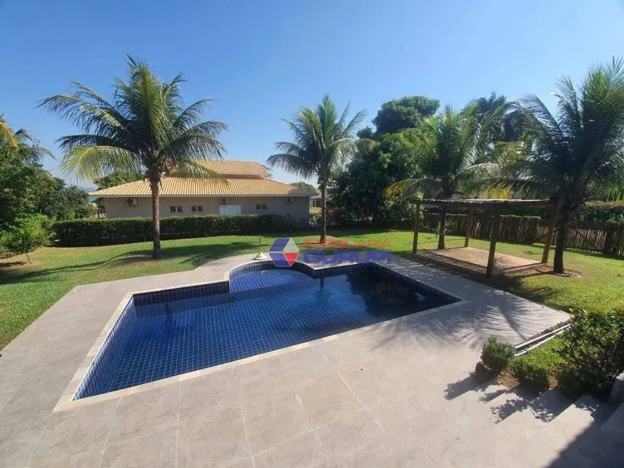 Chácara com 4 dormitórios à venda, 1060 m² por R$ 1.600.000 - Condomínio Marina Bonita - Z
