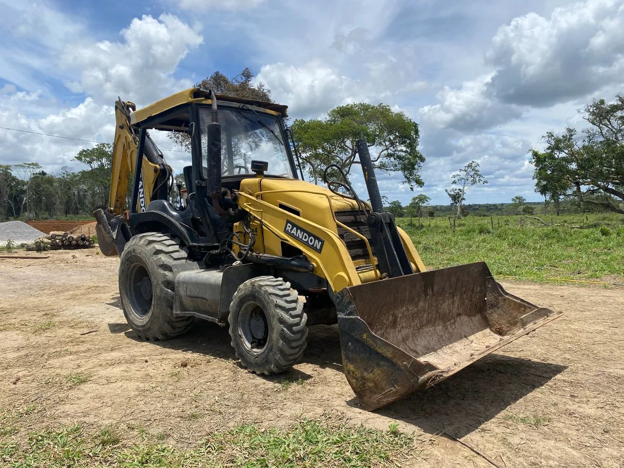 Retro escavadeira mwm motor novo  - Foto 2