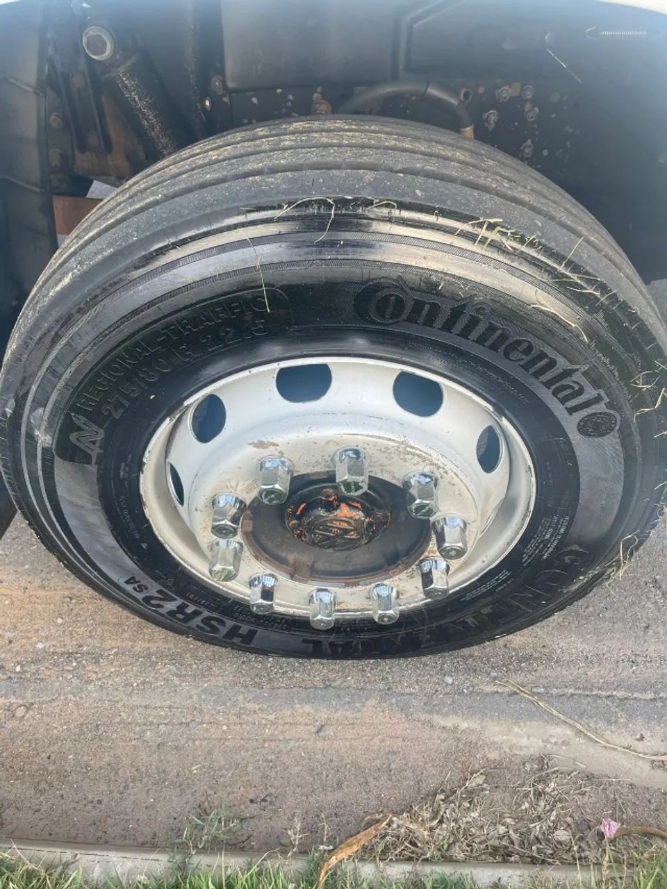 VW -17.210 WORKER TRUCK 6X2 BAÚ -ANO 2001 - Foto 7