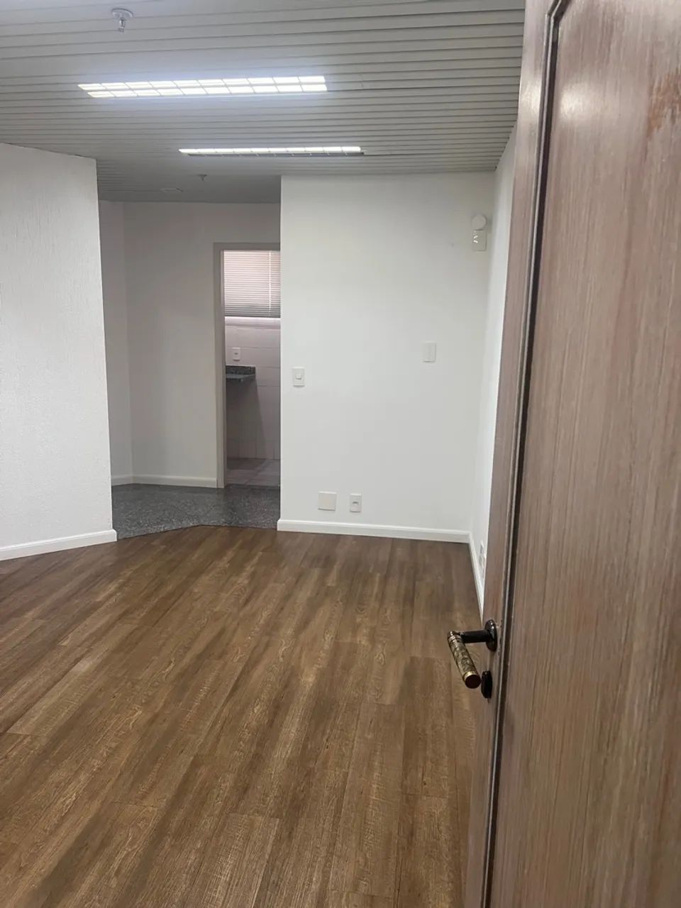 Aluga - se 4 Salas comerciais centro campinas - Foto 4