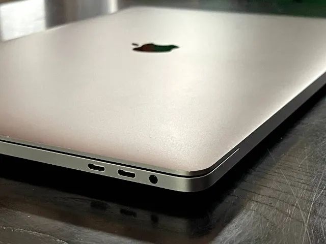 Macbook Pro Retina Display 16 polegadas Cinza Grafite em perfeito estado SSD 500GB