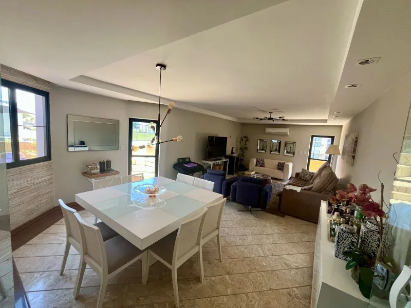 Cobertura de luxo à venda em Vitória-ES, bairro Jardim da Penha: 5 quartos, 2 suítes, 3 sa