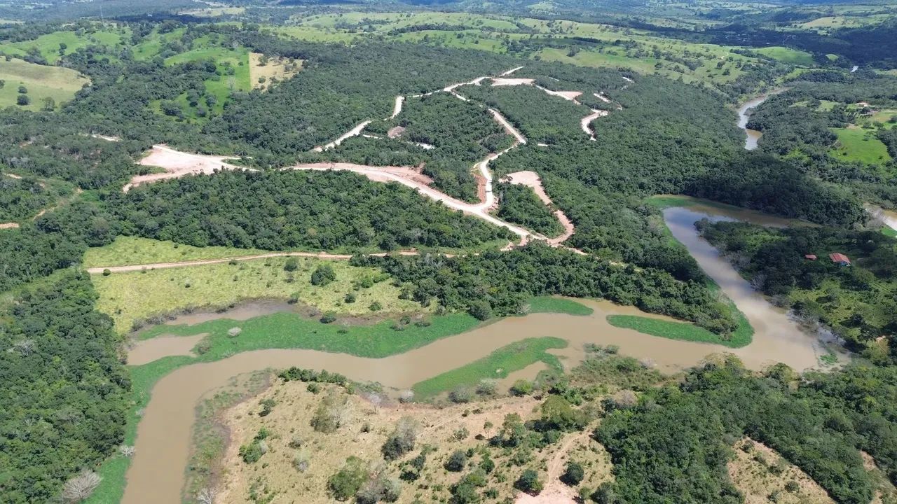 , Lago Corumba acesso ao Rio Corumba, 2.500 metros. , - Foto 4