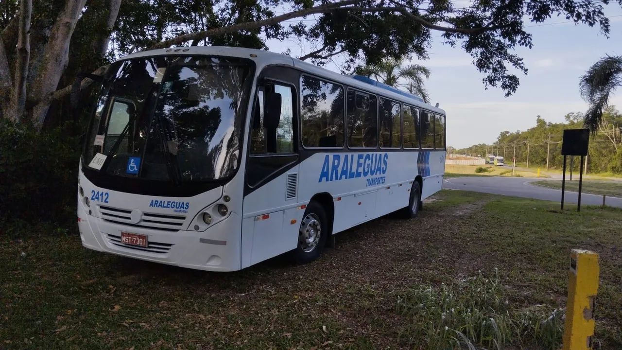 Ônibus motor dianteiro  - Foto 9