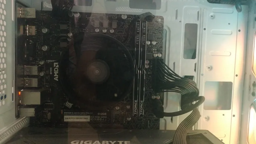 Kit Processador Ryzen, Placa mãe e 16 GB RAM