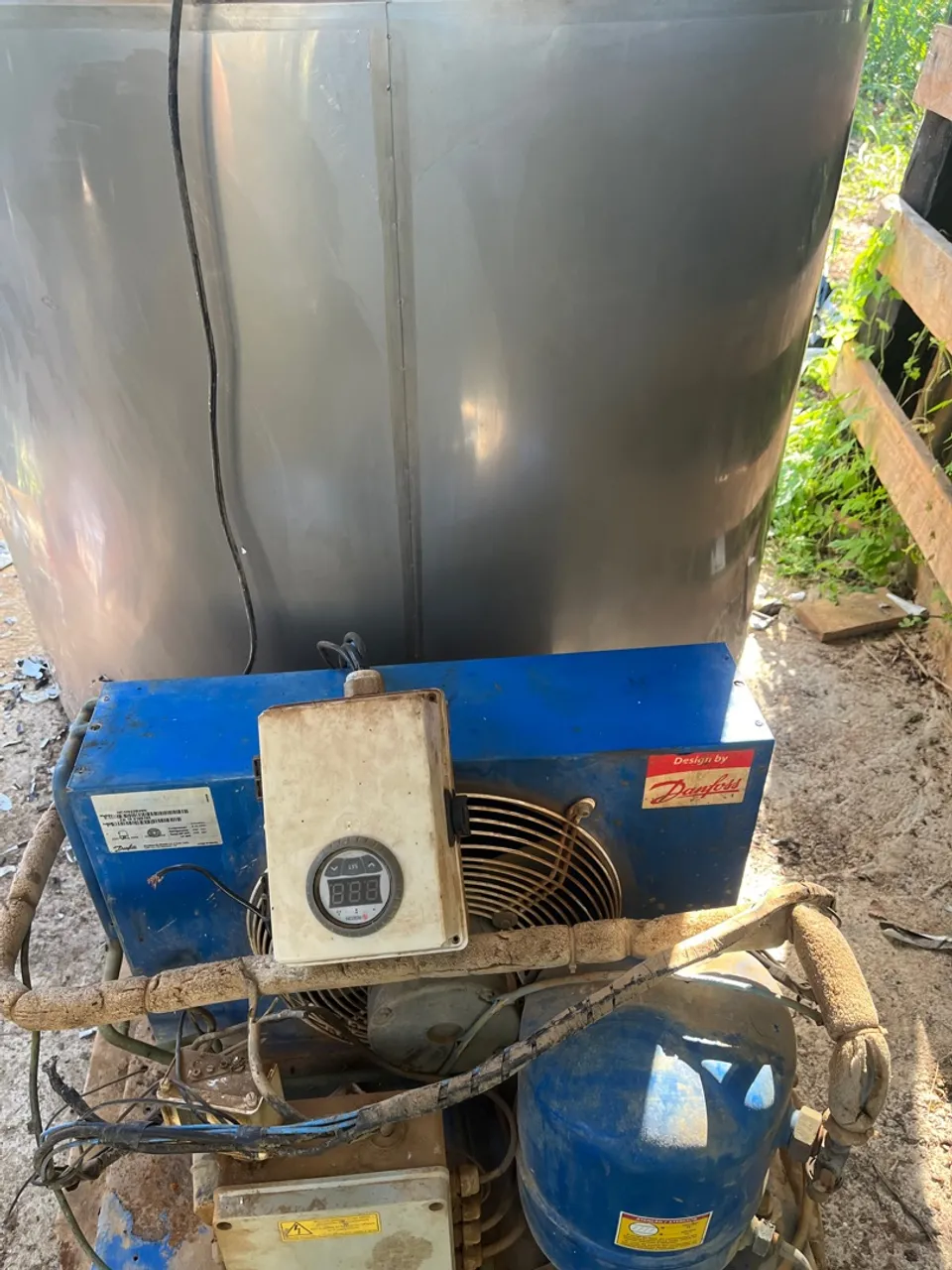Vendo tanque resfriador de 1000 litros