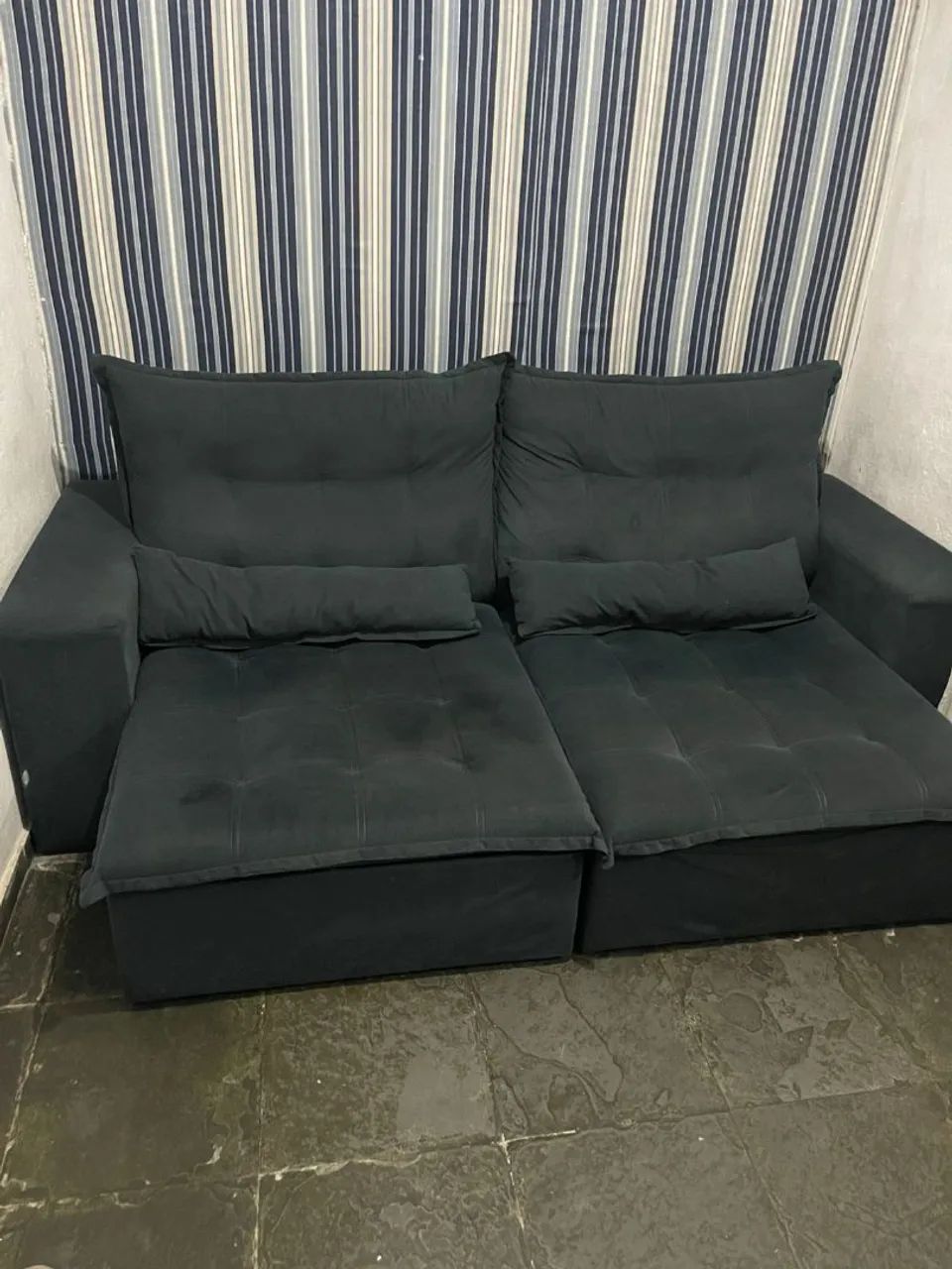 Vendo Sofá retrátil 64295993259521121