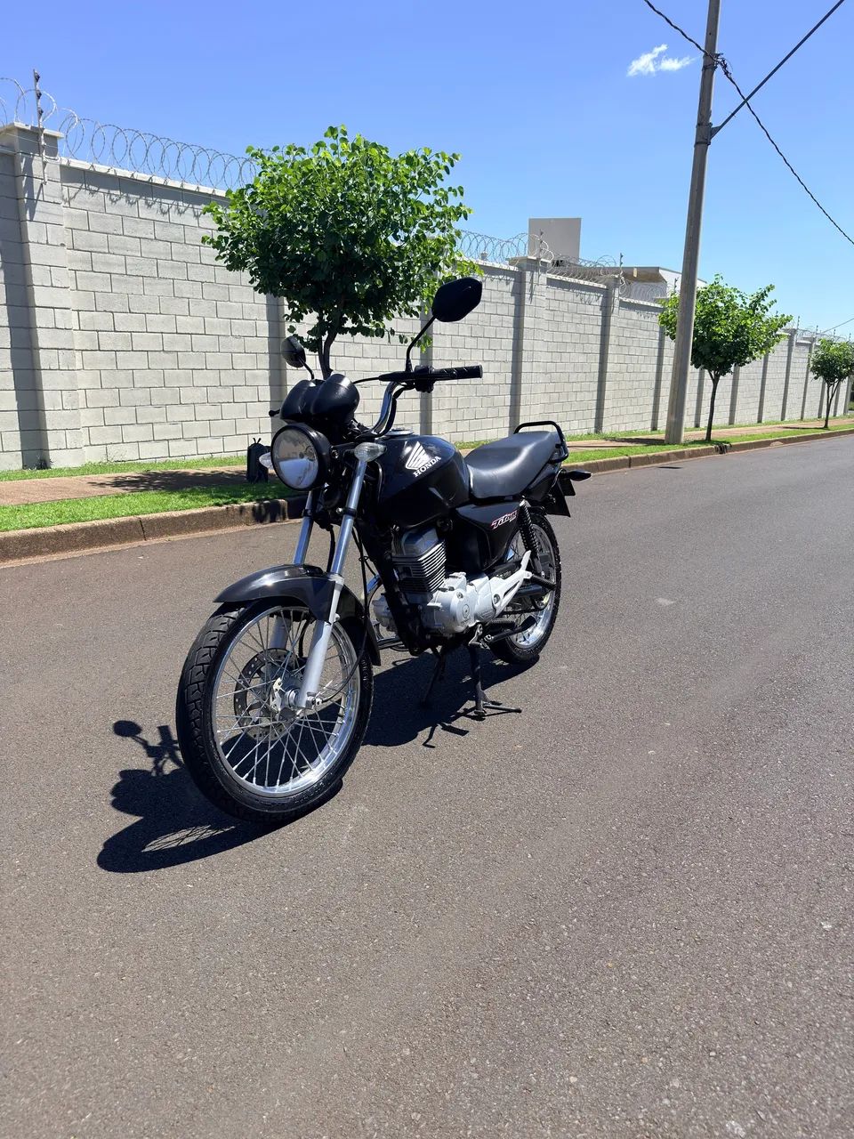 Titan 150 ESD 2005 - Foto 4