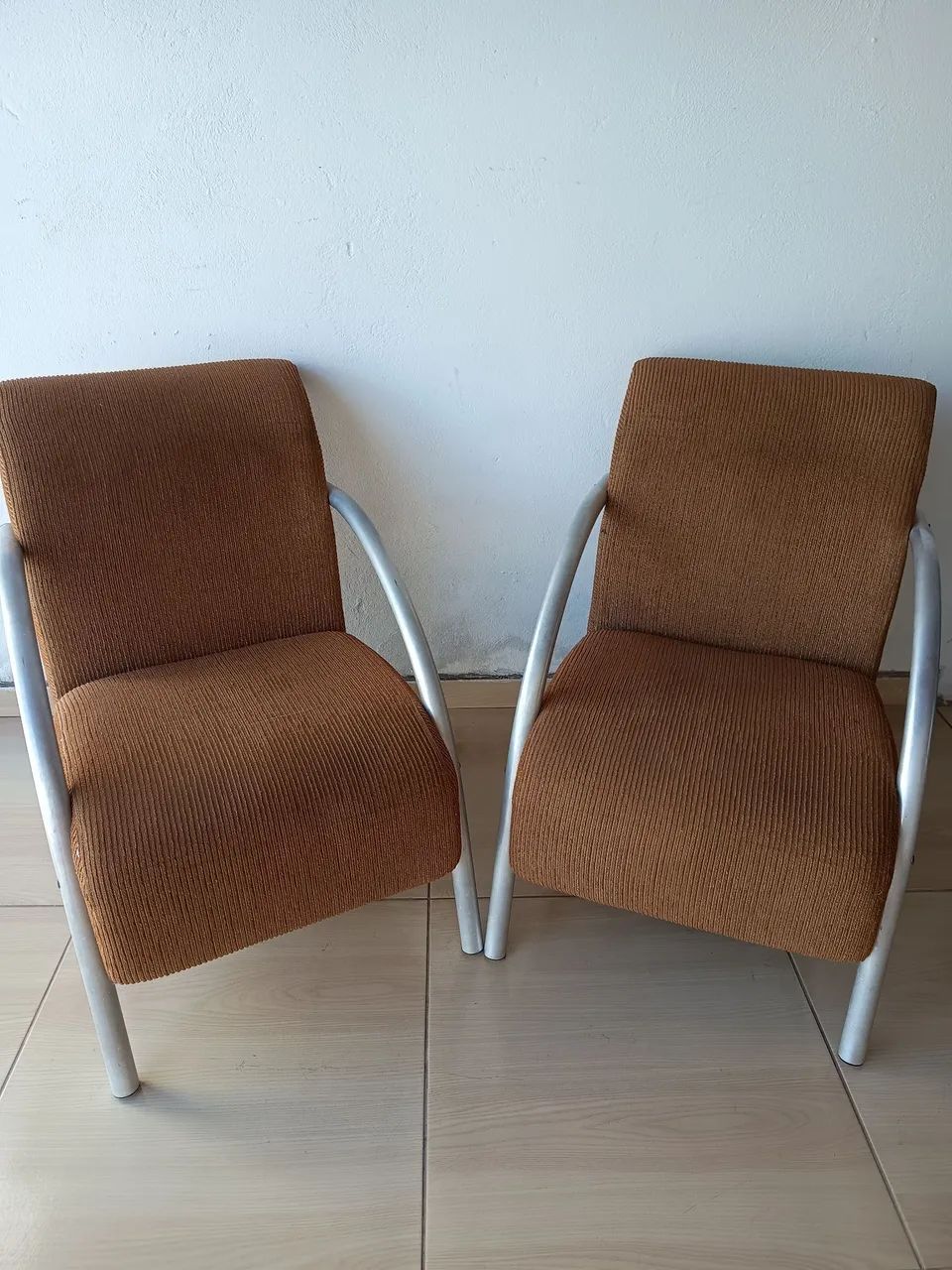 2 Cadeiras de Sala de Estar  - Foto 2