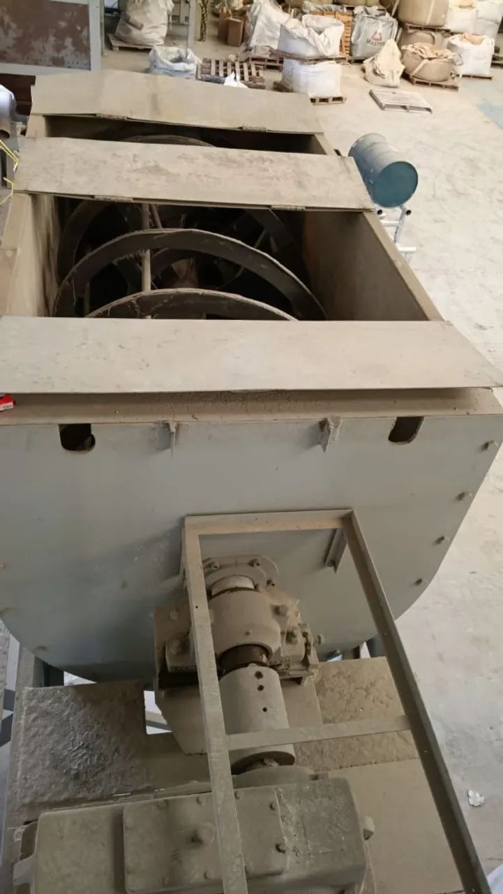 Misturador ribbon blend capacidade de carga 2000kg completo com painel funcionando 