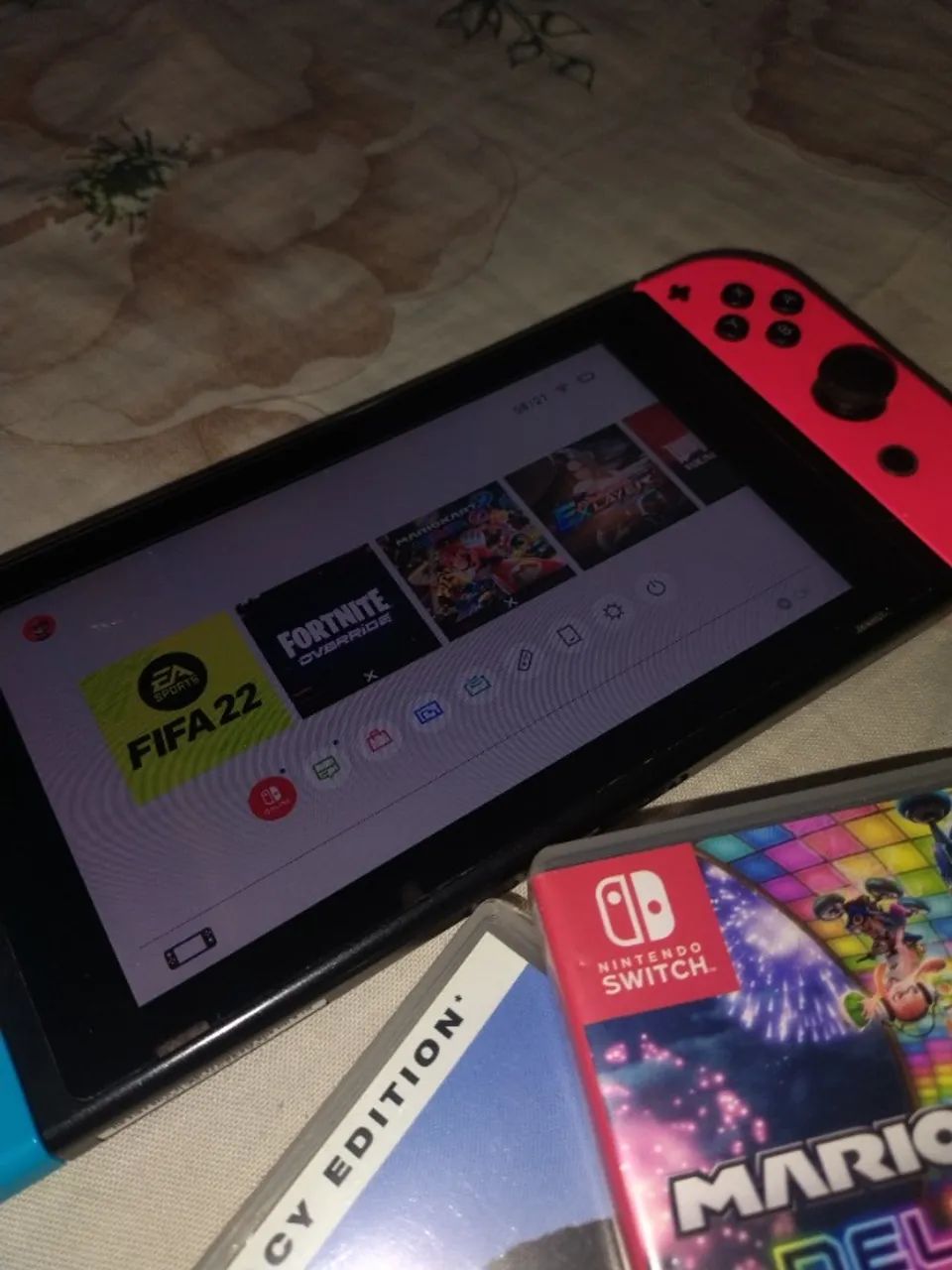 Nintendo Switch V2 + 2 jogos - Completo  - Foto 3