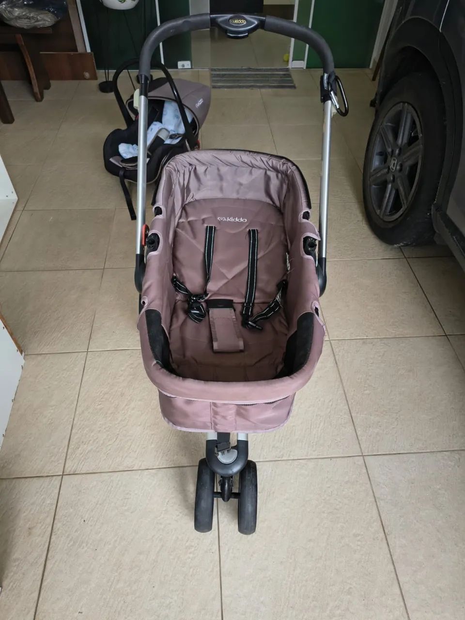 Vendo carrinho +bebê conforto  - Foto 2
