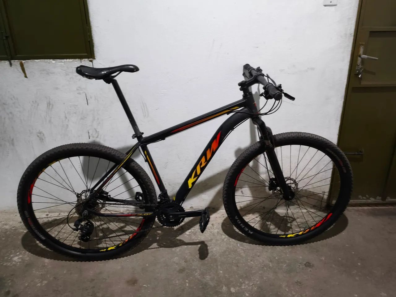 Para vender logo, chama pv