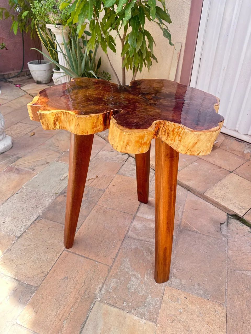 Mesa alta,Artesanal Resinada para cantos  - Foto 5