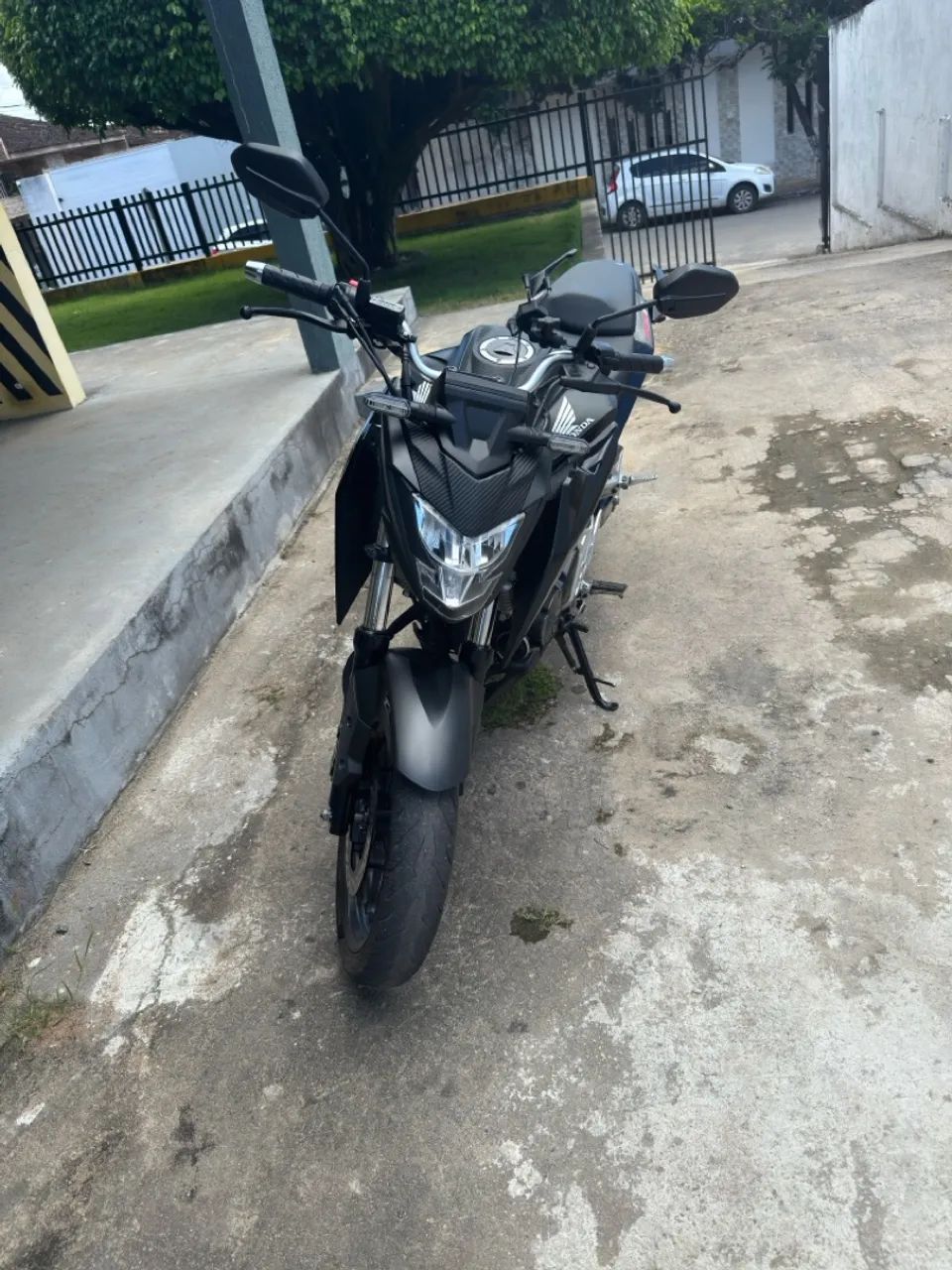 HONDA CB 300F 2024 - Foto 2