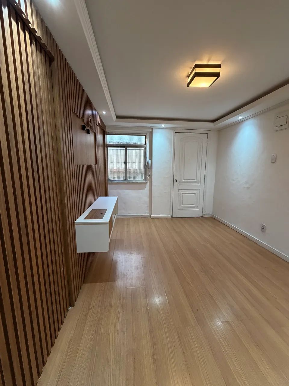  Apartamento Iraja - Água e luz incluso  - Foto 2