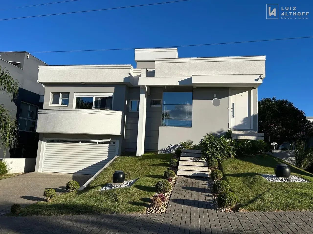 Casa com 4 quartos sendo 3 suítes à venda - Pedra Branca, Palhoça/SC