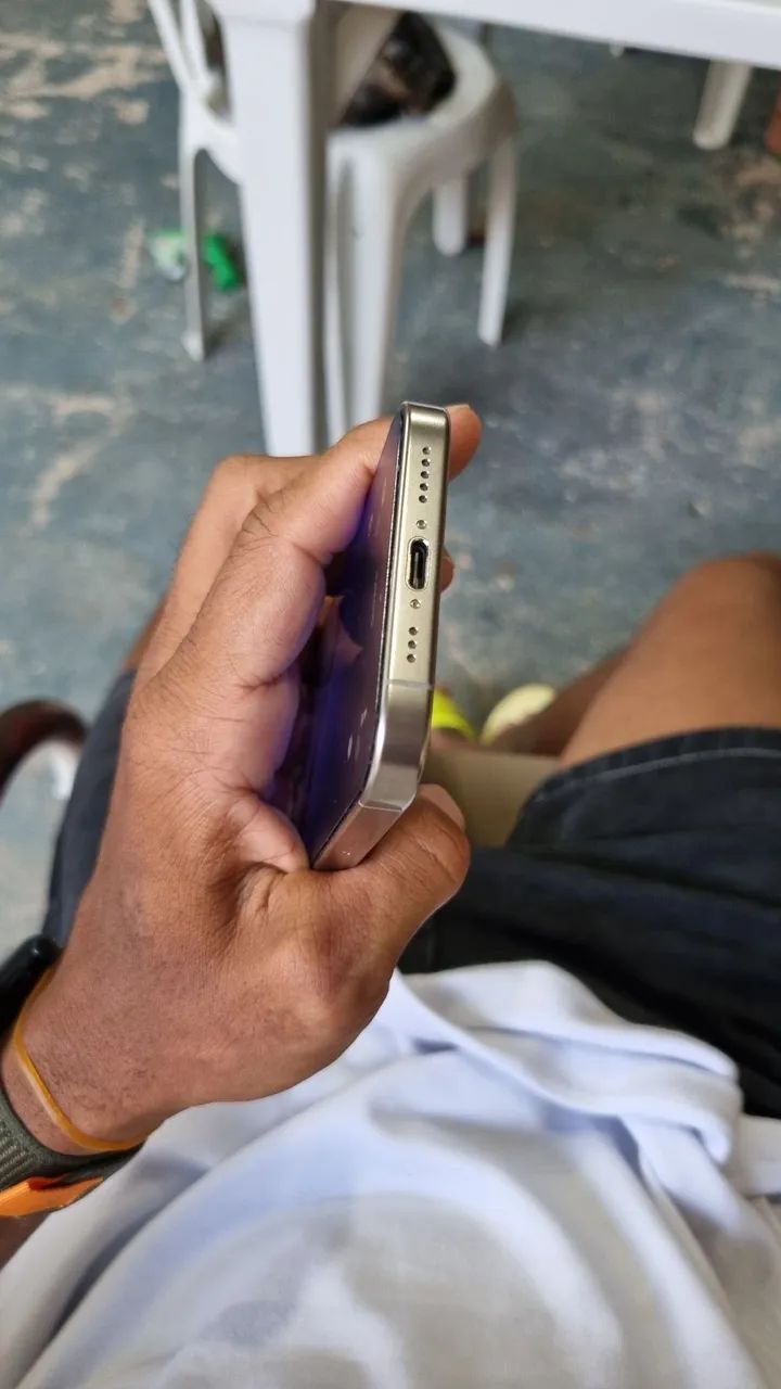 iPhone 16 Pro 256GB - Foto 3