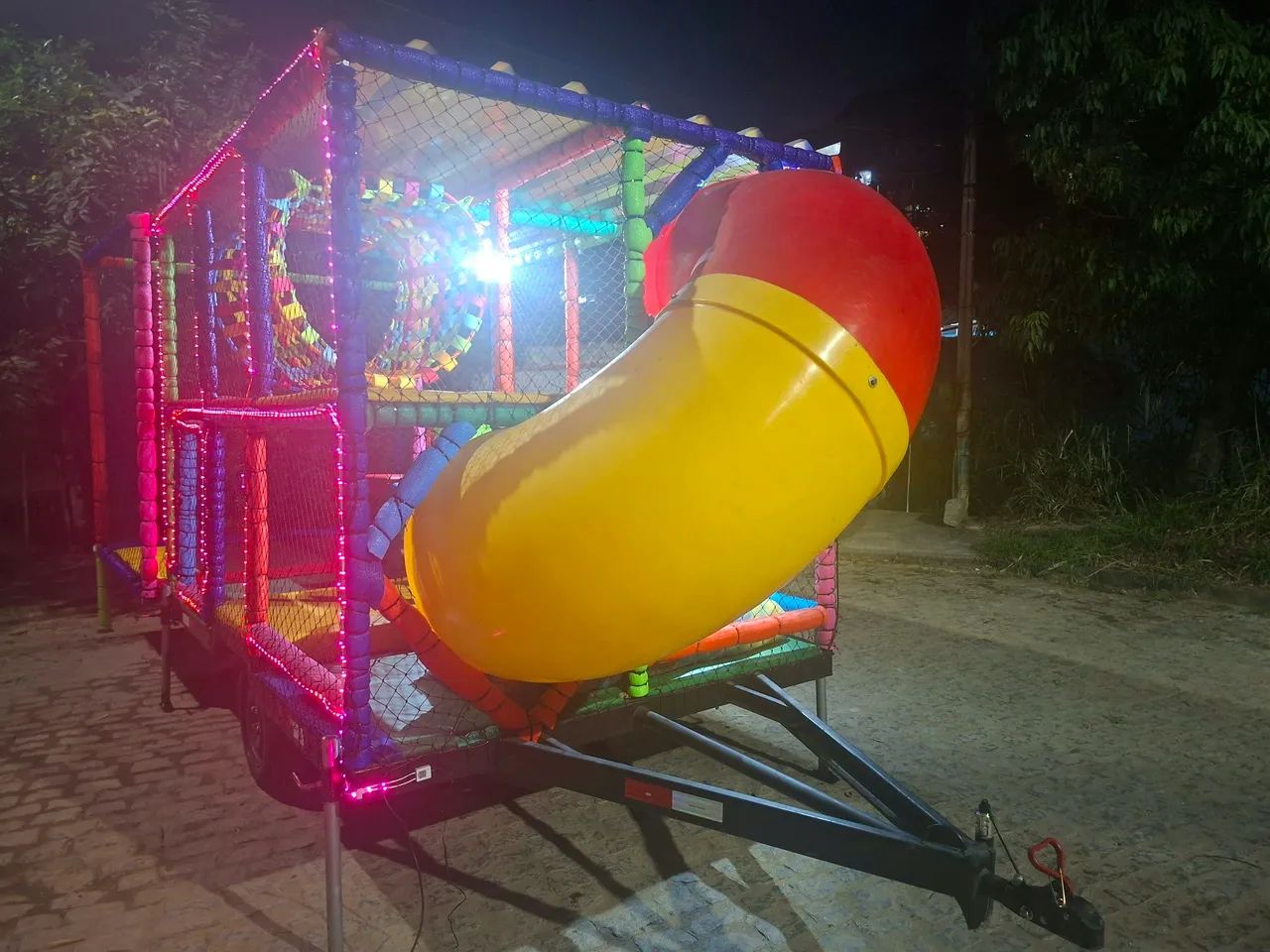 Carretinha play ground 0km - Foto 3