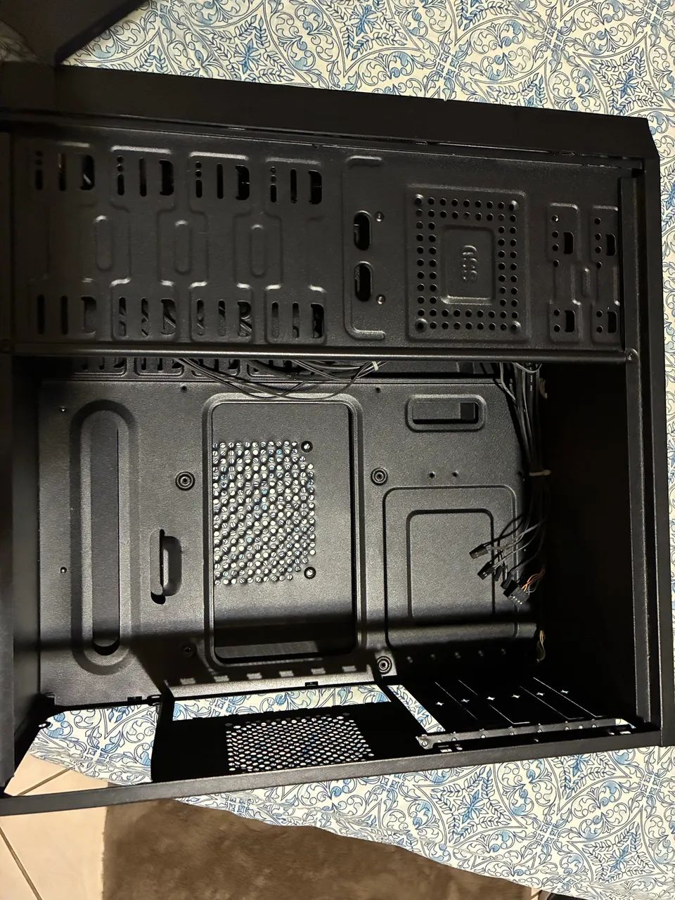 Gabinete PC - Foto 3