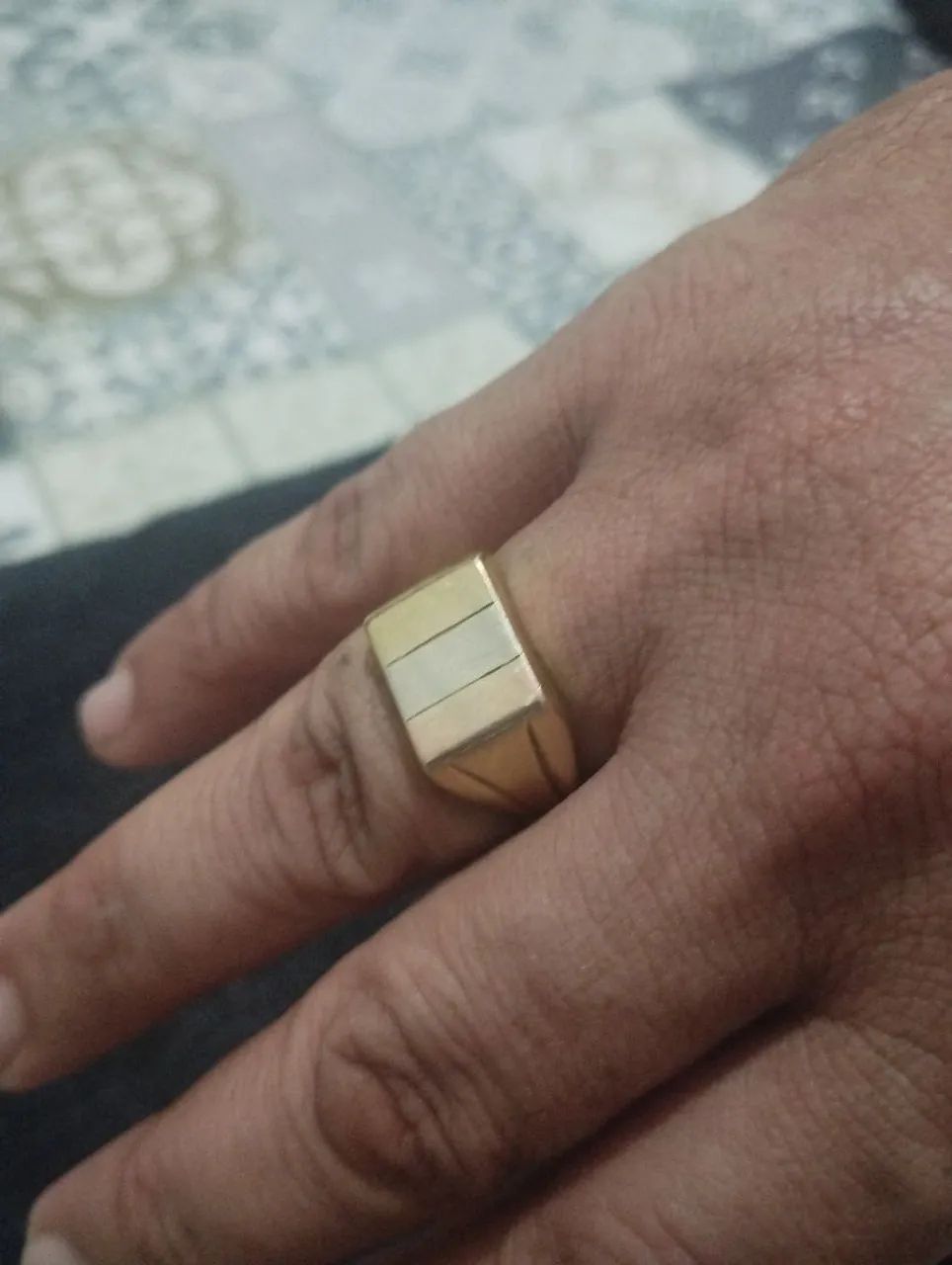 Lindo anel em ouro 18 k nao vendo na grama peça  - Foto 3