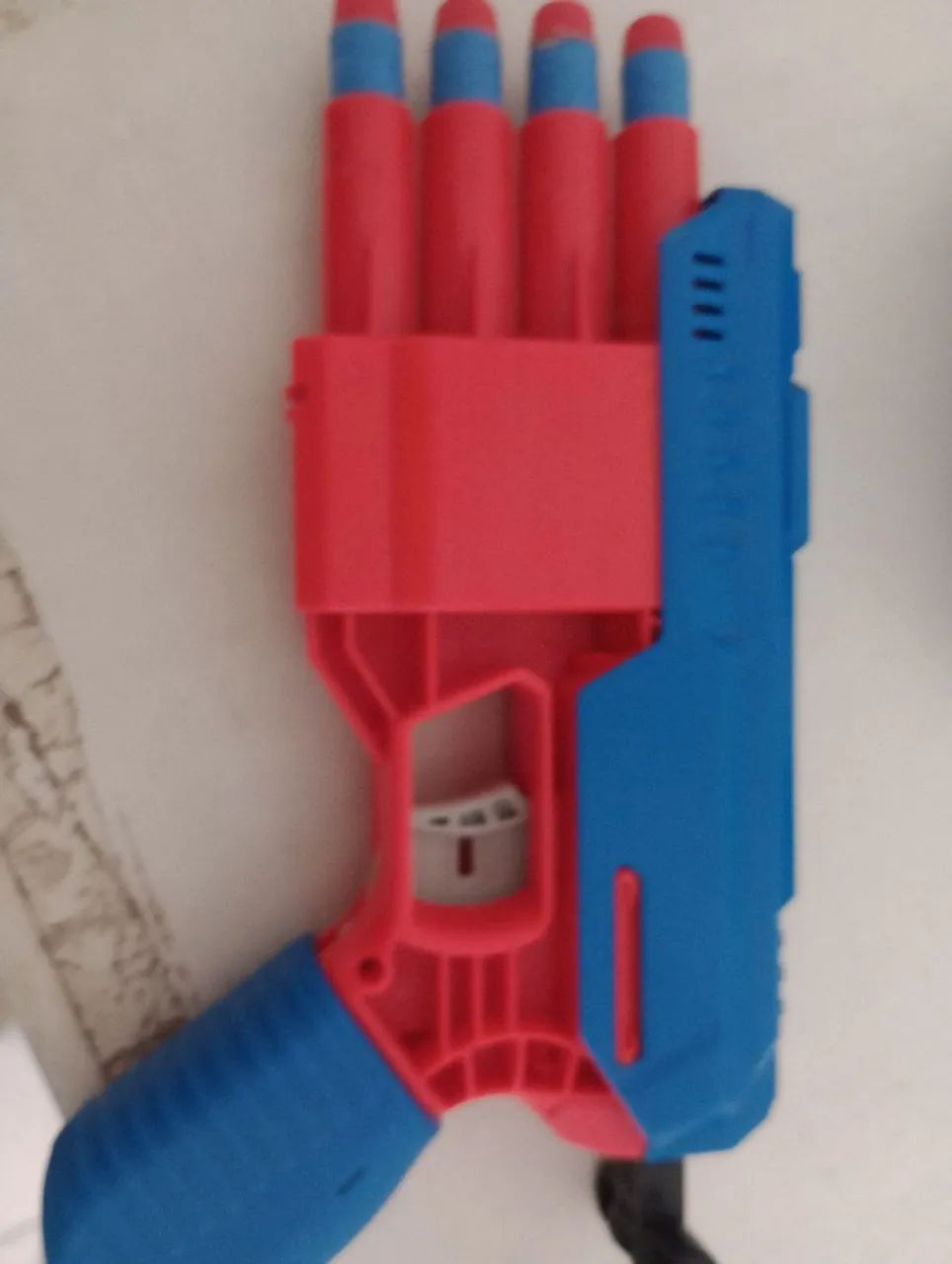 Pistola Nerf 4 dardos - Foto 2