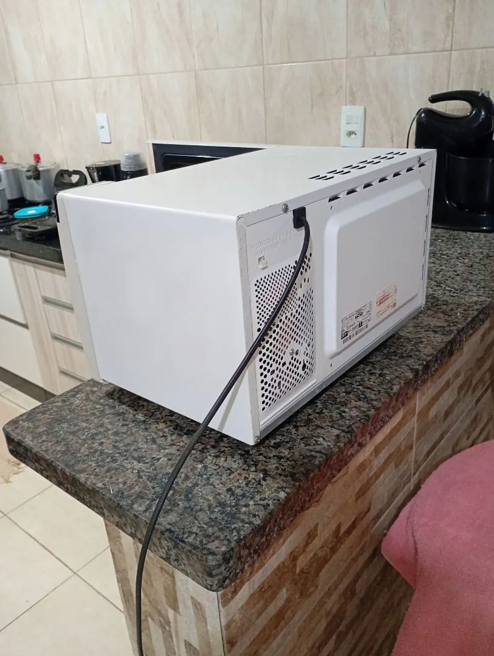 Vendo microondas Electrolux de 26 LTS ótimo. - Foto 5