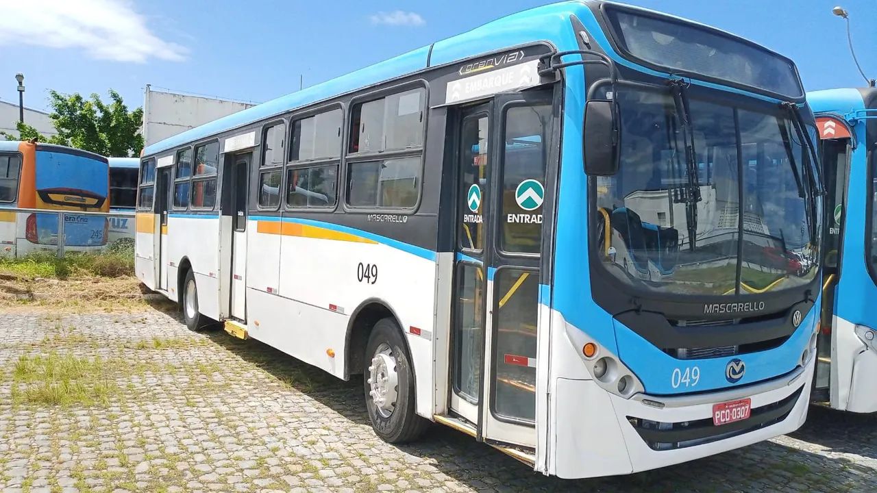 Volkswagen 17-230 - Foto 2