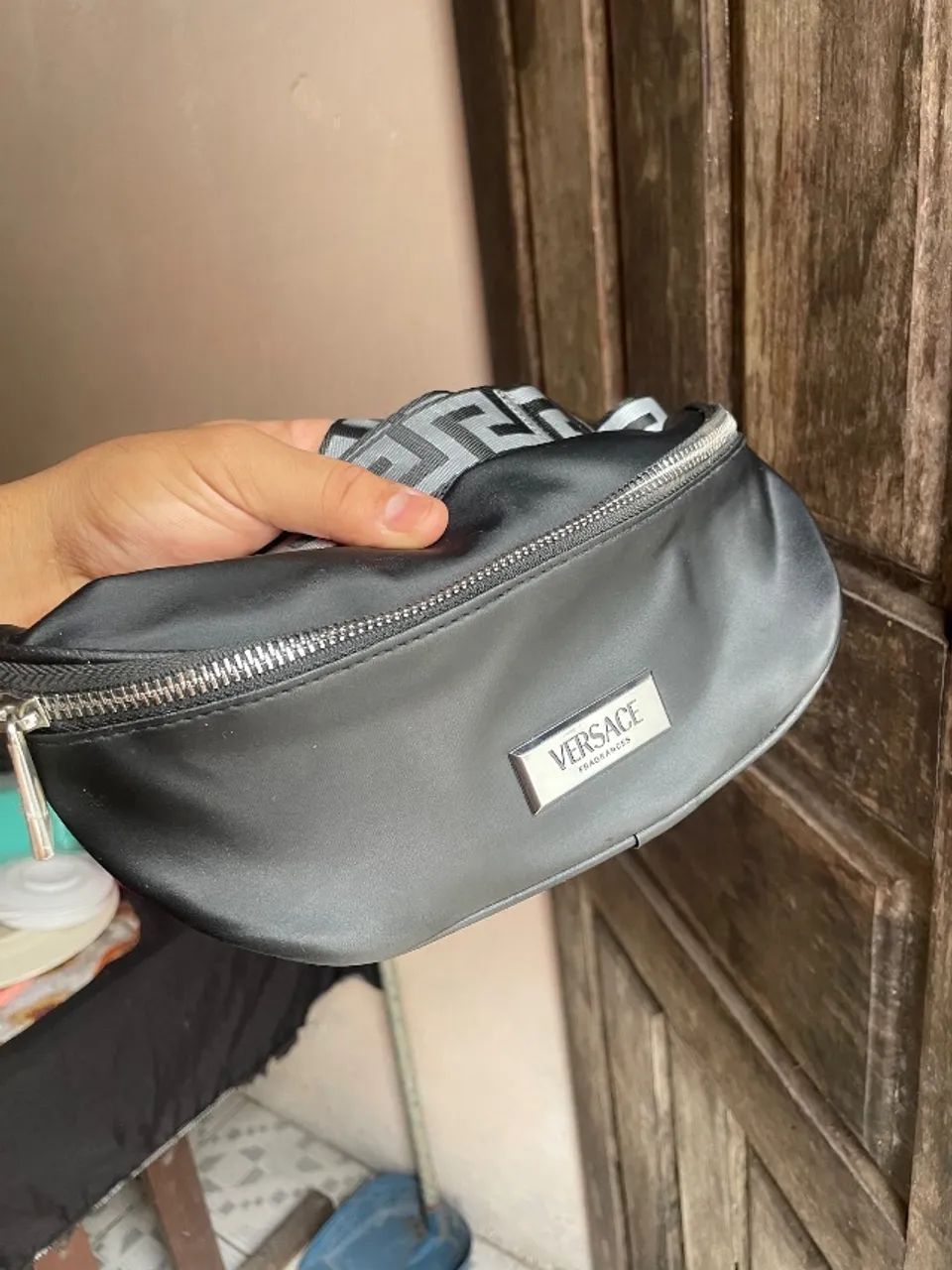 VENDO POCHETE VERSACE ORIGINAL - Foto 2