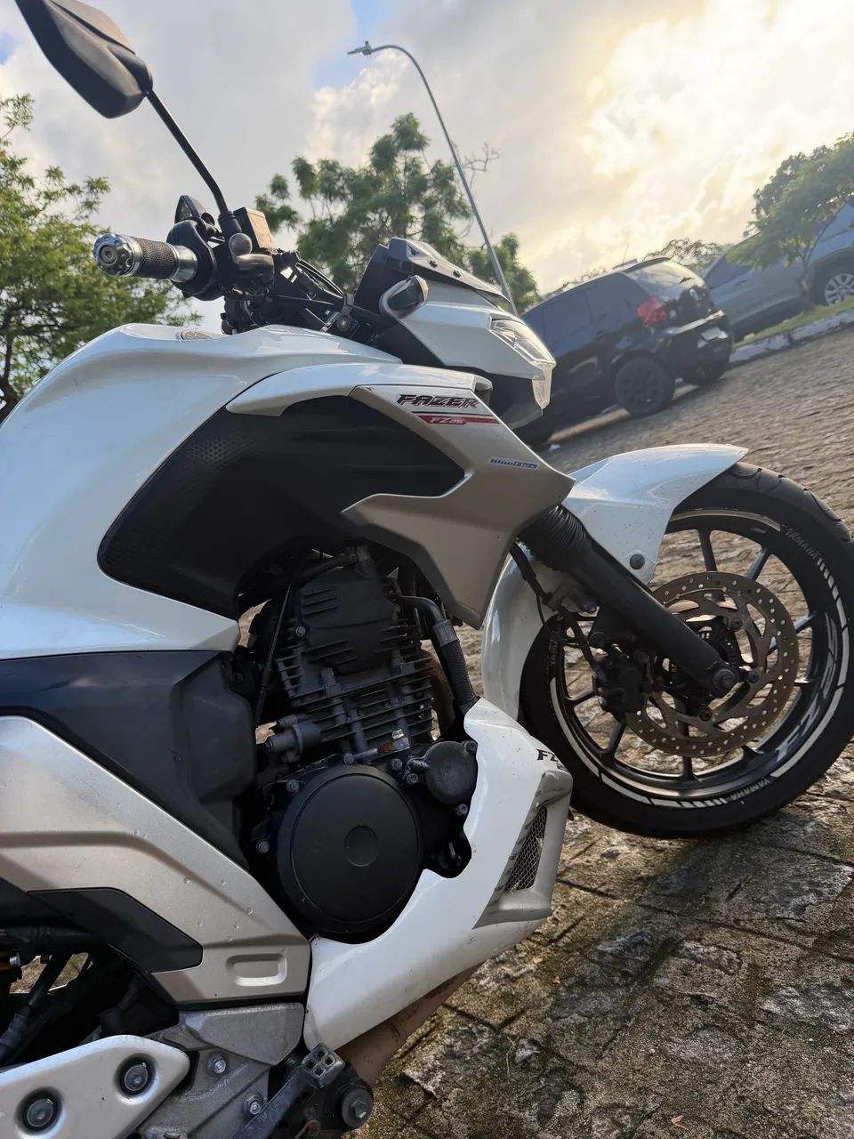 FAZER 250 / EQUIPADA / ESTADO DE NOVA - Foto 2